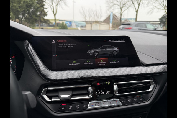 BMW 2 Serie Gran Coupé 218i Aut. Sport Edition | LED | Sport Leder | Navi | Camera |