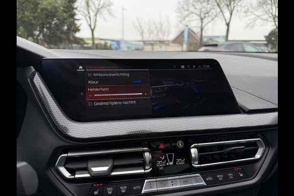 BMW 2 Serie Gran Coupé 218i Aut. Sport Edition | LED | Sport Leder | Navi | Camera |