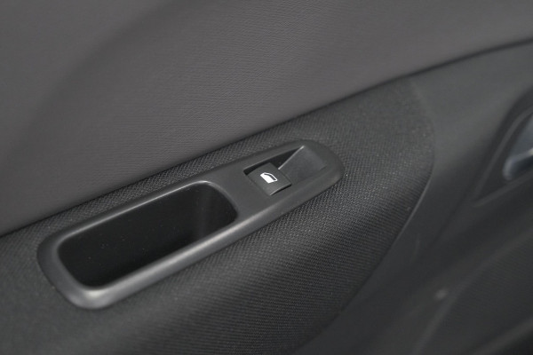 Citroën C4 Spacetourer PureTech 130 EAT8 Feel | Climate Control | Apple Carplay | Cruise Control | Parkeersensoren