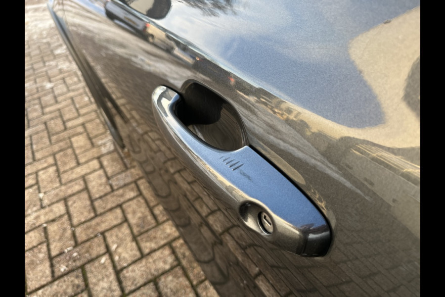 Ford FOCUS Wagon 1.0 EcoB. Active Bns TREKHAAK! WINTERPACK! DESIGNPACK