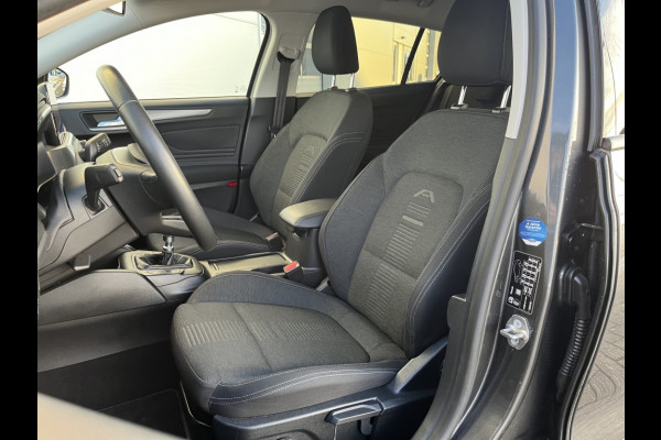 Ford FOCUS Wagon 1.0 EcoB. Active Bns TREKHAAK! WINTERPACK! DESIGNPACK