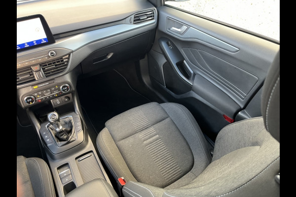 Ford FOCUS Wagon 1.0 EcoB. Active Bns TREKHAAK! WINTERPACK! DESIGNPACK