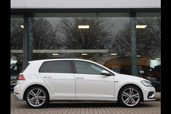 Volkswagen Golf 1.5 TSI Highline R-Line // Dealeronderhouden