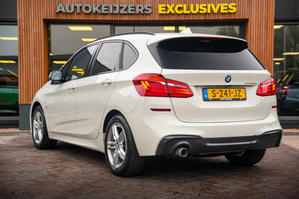 BMW 2 Serie Active Tourer 225xe iPerformance High Executive M Pakket Camera Pano HUD Clima Cruise Leer 17"LM