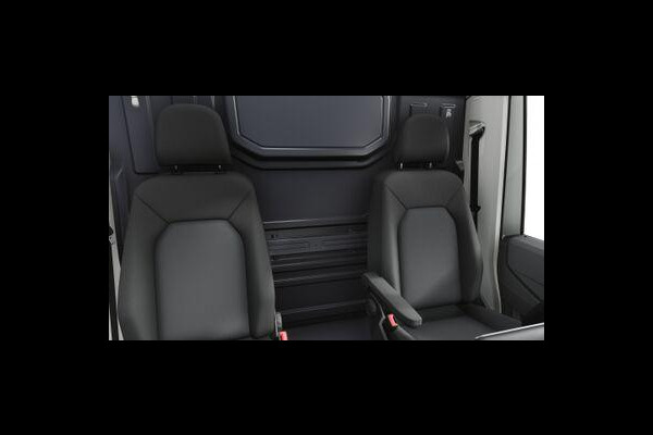 Volkswagen Crafter Trendline L3H3 2.0 TDI EU6 140 pk GVW 3.5T Volkswagen Bedrijfswagens Crafter Trendline L3H3 2.0 TDI EU6 140 pk  GVW 3.5T Automaat!  VOORRAAD!!