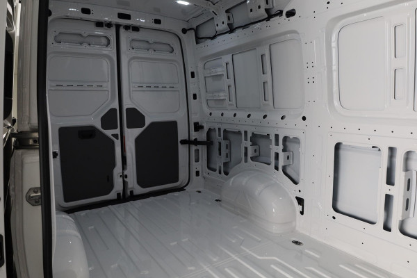 Volkswagen Crafter Trendline L3 Bestelwagen (2) GP 2.0 TDI EU6 103 k Automaat! VOORRAAD!!