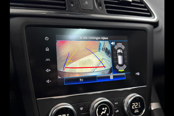 Renault Kadjar 1.3 TCe Intens | Pano | Trekhaak | Sportstoelen | BOSE | 19' inch | Stoelverwarming | LED | DAB Radio | Keyless