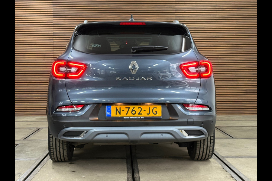 Renault Kadjar 1.3 TCe Intens | Pano | Trekhaak | Sportstoelen | BOSE | 19' inch | Stoelverwarming | LED | DAB Radio | Keyless