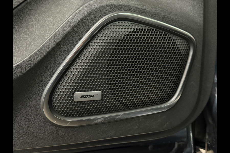 Renault Kadjar 1.3 TCe Intens | Pano | Trekhaak | Sportstoelen | BOSE | 19' inch | Stoelverwarming | LED | DAB Radio | Keyless