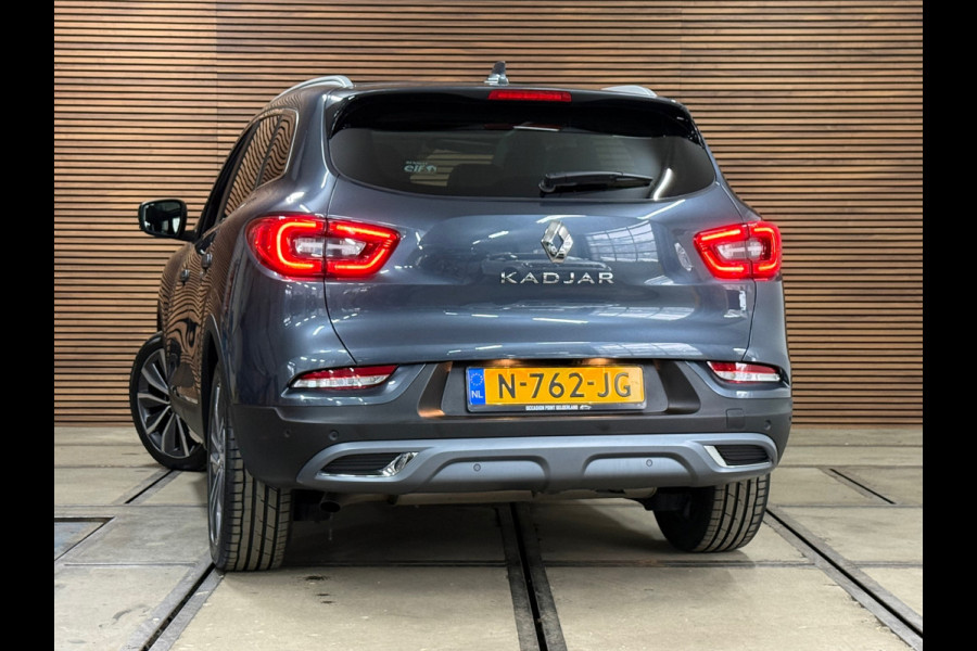 Renault Kadjar 1.3 TCe Intens | Pano | Trekhaak | Sportstoelen | BOSE | 19' inch | Stoelverwarming | LED | DAB Radio | Keyless