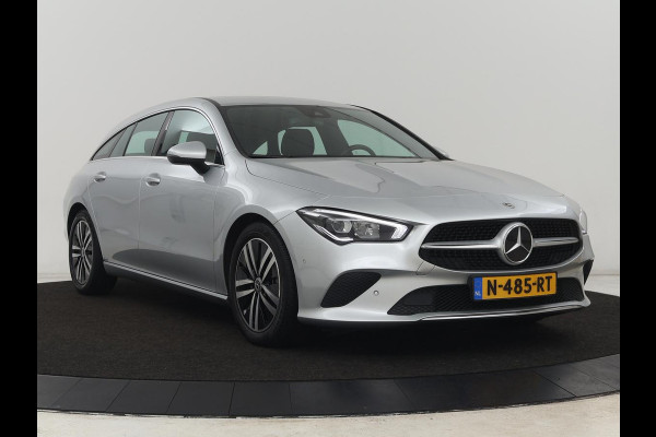 Mercedes-Benz CLA-Klasse Shooting Brake 180 Business Solution | Stoelverwarming | Carplay | Camera | Half leder | Widescreen | Dodehoek detectie | Navigatie | Park Assist