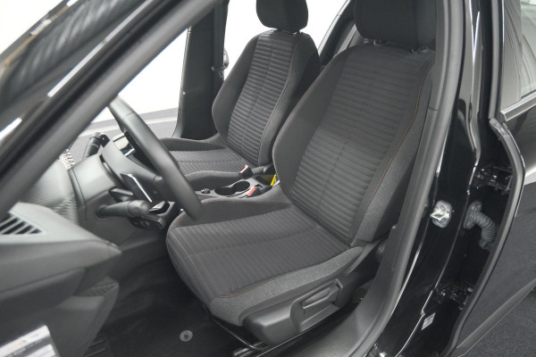 Peugeot 2008 PureTech 130 Active Pack | Trekhaak | Camera | Navigatie | Parkeersensoren | Apple Carplay