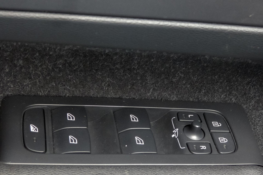 Volvo XC40 1.5 T3 | TREKHAAK | CAMERA | LED KOPLAMPEN | ORIGINEEL NEDERLANDS