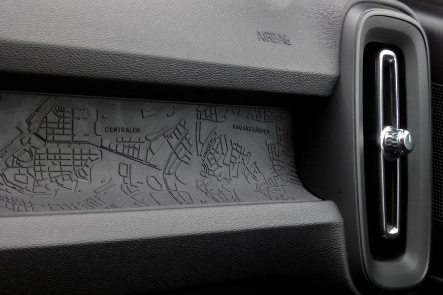 Volvo XC40 1.5 T3 | TREKHAAK | CAMERA | LED KOPLAMPEN | ORIGINEEL NEDERLANDS