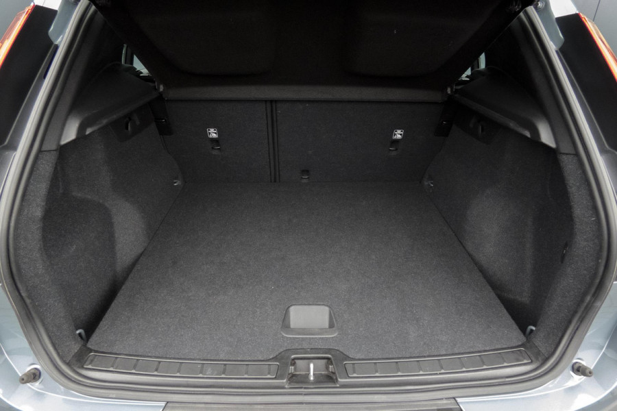 Volvo XC40 1.5 T3 | TREKHAAK | CAMERA | LED KOPLAMPEN | ORIGINEEL NEDERLANDS