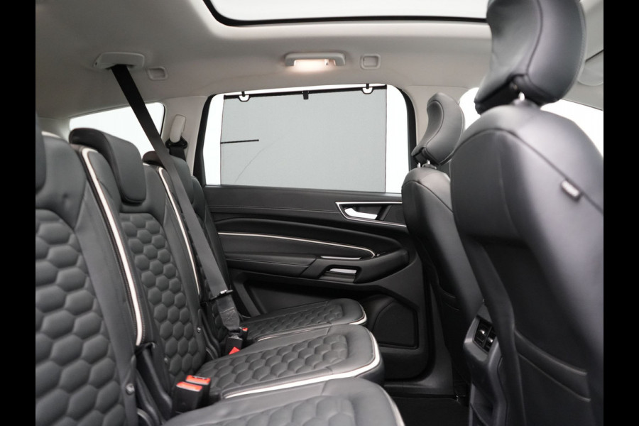 Ford S-Max 2.0 Vignale 7 Persoons 241pk Dealer O.H. | Panodak | Adaptive Cruise | 360 Camera | Lederen Comfortstoelen Memory & Verwarmd | Apple Carplay | Stuur Verwarmd | Keyless | Sfeerverlichting | Blis | Navigatie | DAB |