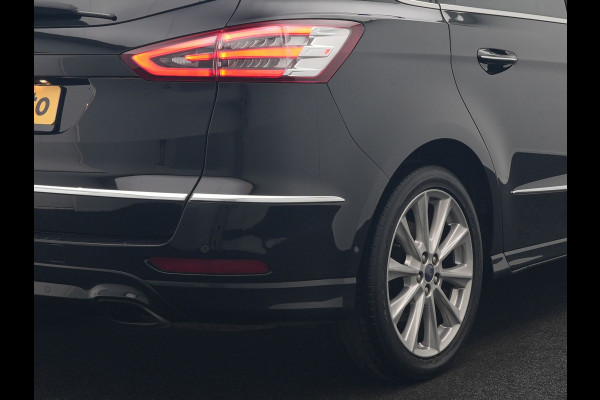 Ford S-Max 2.0 Vignale 7 Persoons 241pk Dealer O.H. | Panodak | Adaptive Cruise | 360 Camera | Lederen Comfortstoelen Memory & Verwarmd | Apple Carplay | Stuur Verwarmd | Keyless | Sfeerverlichting | Blis | Navigatie | DAB |