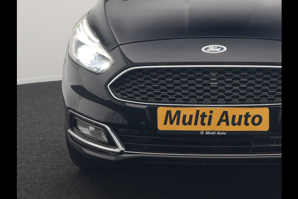 Ford S-Max 2.0 Vignale 7 Persoons 241pk Dealer O.H. | Panodak | Adaptive Cruise | 360 Camera | Lederen Comfortstoelen Memory & Verwarmd | Apple Carplay | Stuur Verwarmd | Keyless | Sfeerverlichting | Blis | Navigatie | DAB |