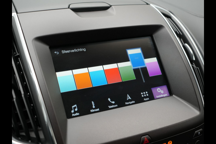 Ford S-Max 2.0 Vignale 7 Persoons 241pk Dealer O.H. | Panodak | Adaptive Cruise | 360 Camera | Lederen Comfortstoelen Memory & Verwarmd | Apple Carplay | Stuur Verwarmd | Keyless | Sfeerverlichting | Blis | Navigatie | DAB |