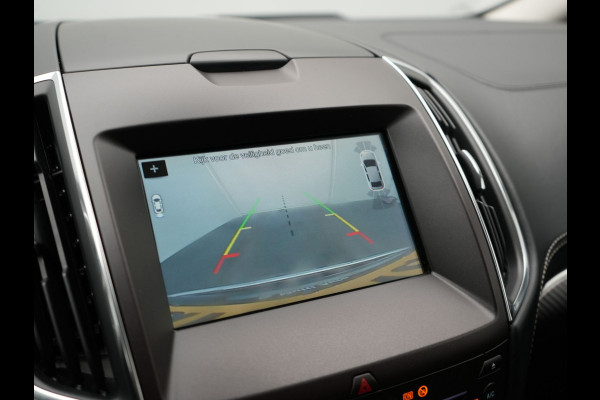 Ford S-Max 2.0 Vignale 7 Persoons 241pk Dealer O.H. | Panodak | Adaptive Cruise | 360 Camera | Lederen Comfortstoelen Memory & Verwarmd | Apple Carplay | Stuur Verwarmd | Keyless | Sfeerverlichting | Blis | Navigatie | DAB |