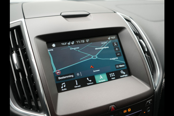 Ford S-Max 2.0 Vignale 7 Persoons 241pk Dealer O.H. | Panodak | Adaptive Cruise | 360 Camera | Lederen Comfortstoelen Memory & Verwarmd | Apple Carplay | Stuur Verwarmd | Keyless | Sfeerverlichting | Blis | Navigatie | DAB |