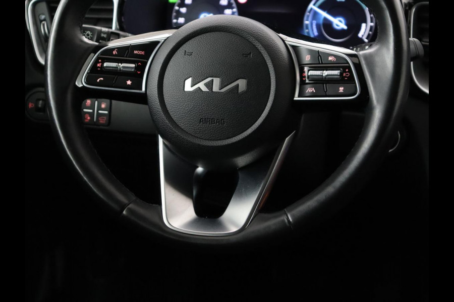 Kia Ceed 1.6 GDI PHEV DynamicPlusLine | Trekhaak | Stoel & stuurverwarming | Adaptive cruise | Camera | Carplay | Half leder | Keyless | Full LED | Climate control