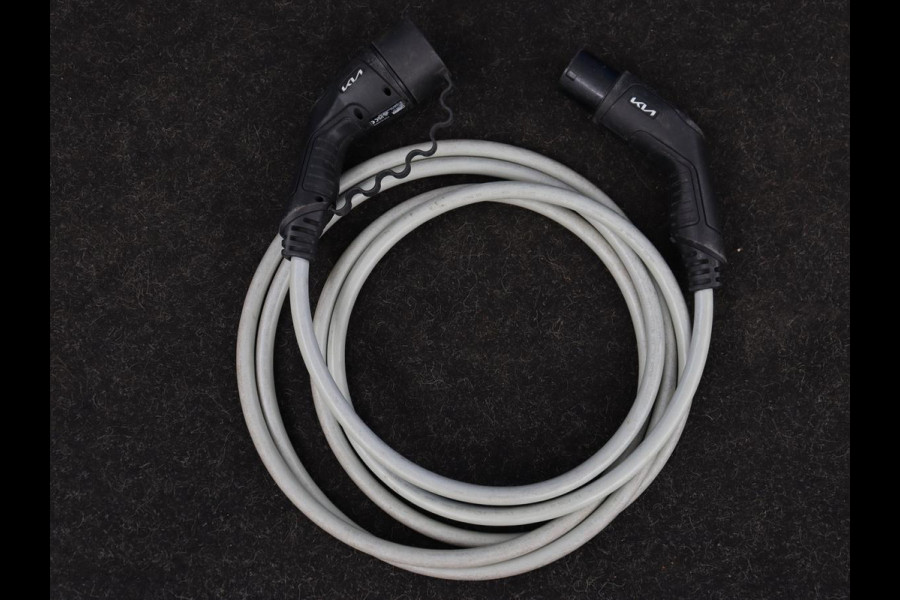 Kia Ceed 1.6 GDI PHEV DynamicPlusLine | Trekhaak | Stoel & stuurverwarming | Adaptive cruise | Camera | Carplay | Half leder | Keyless | Full LED | Climate control