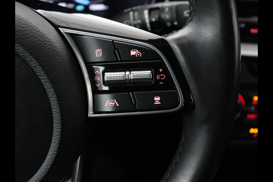 Kia Ceed 1.6 GDI PHEV DynamicPlusLine | Trekhaak | Stoel & stuurverwarming | Adaptive cruise | Camera | Carplay | Half leder | Keyless | Full LED | Climate control