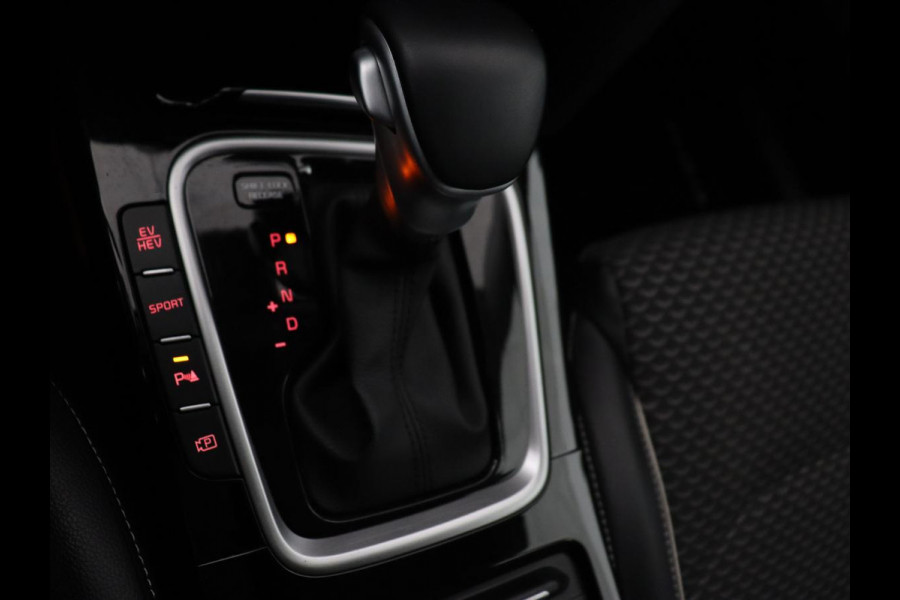 Kia Ceed 1.6 GDI PHEV DynamicPlusLine | Trekhaak | Stoel & stuurverwarming | Adaptive cruise | Camera | Carplay | Half leder | Keyless | Full LED | Climate control