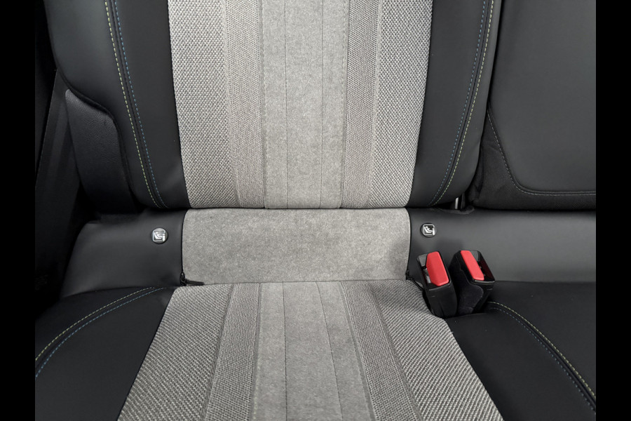 Peugeot e-2008 EV GT 50 kWh | Camera | Andriod Auto | Stoelverwarming