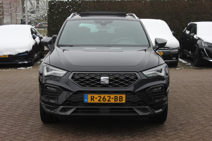Seat Ateca 1.5 TSI Xperience Business Intense / Trekhaak / Panoramadak / Camera / Virtual Cockpit / CarPlay / 18'' / Keyless / Rijstrooksensor / Navigatie / LED / DAB / Stuur+Stoelverwarming / ACC