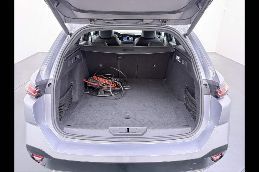 Peugeot 308 1.6 SW Plug-in Hybrid 225 GT PHEV |FOCAL AUDIO | ELEK. ACHTERKLEP| ADAP. CRUISE| 360 CAMERA| DODE HOEK SENSOR| SUPER COMPLEET!