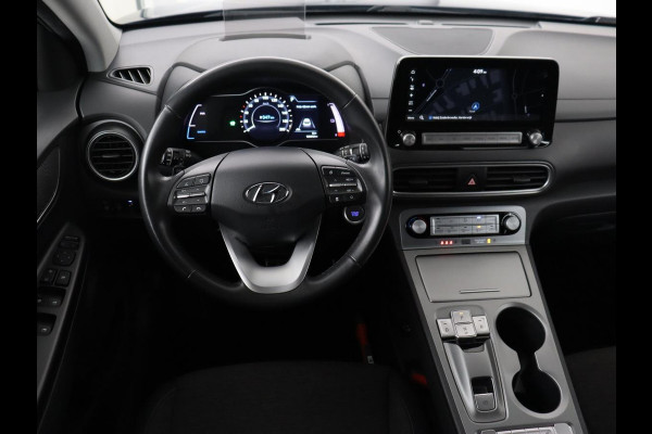 Hyundai Kona EV Fashion 64 kWh | 3-Fase | SOH 100% | Head-Up | Adaptive cruise | Carplay | Warmtepomp | Camera | Krell Audio | Navigatie | Parkeerhulp