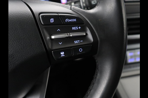 Hyundai Kona EV Fashion 64 kWh | 3-Fase | SOH 100% | Head-Up | Adaptive cruise | Carplay | Warmtepomp | Camera | Krell Audio | Navigatie | Parkeerhulp