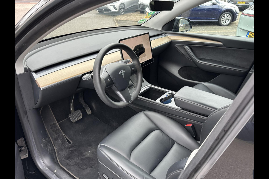 Tesla Model Y Long Range AWD 75 kWh SOH 95% | AUTOPILOT|  VOLLEDIGE TESLA GARANTIE T/M 08/2026 OF 80.000KM| DE HOOGVOLTACCU EN AANDRIJFLIJN TOT 2030 of 192.000KM | 20 INCH!|