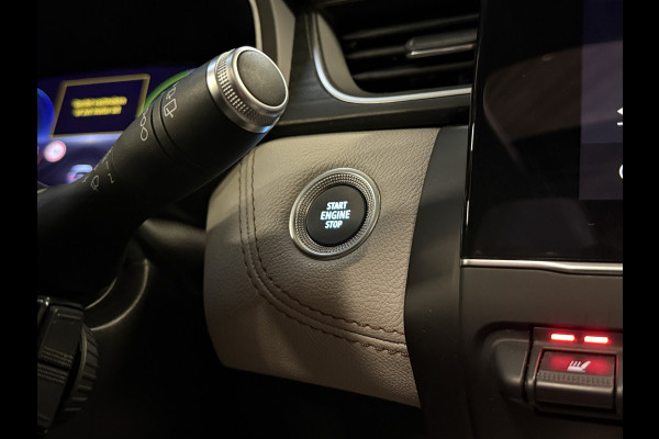 Renault Captur 1.6 E-Tech Plug-in Hybrid 160 Initiale Paris | 360 Camera | Panoramadak