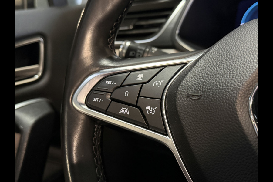 Renault Captur 1.6 E-Tech Plug-in Hybrid 160 Initiale Paris | 360 Camera | Panoramadak