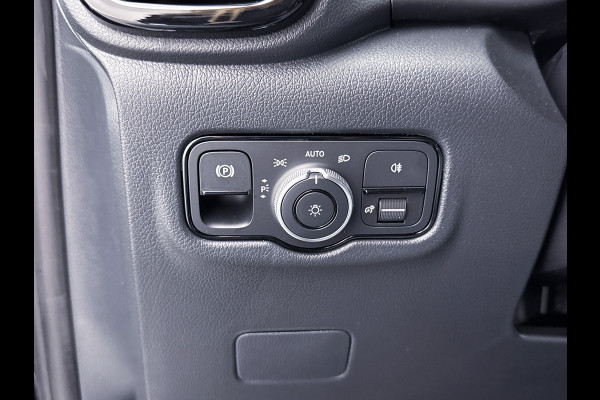 Mercedes-Benz Vito 119 CDI Pro L3 19" inch AMG Sidebars Dubbele Schuifdeur Multibeam LED Trekhaak Achteruitrijcamera Betimmering