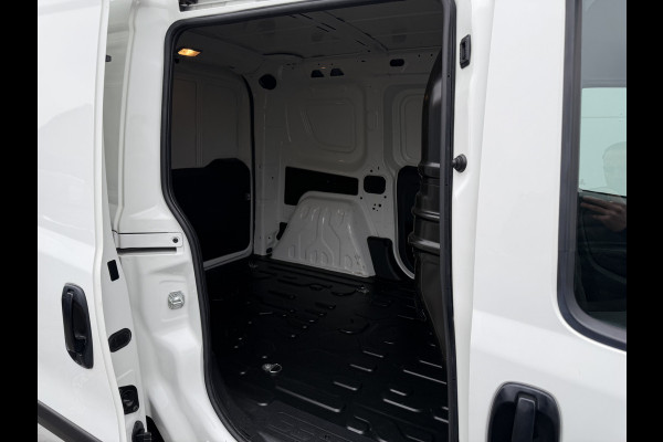 Fiat Doblò Cargo 1.3 MJ L1H1 | Trekhaak | Airco | Cruise | Camera | DAB+