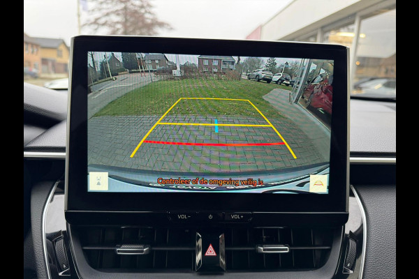 Toyota Corolla Cross 1.8 Hybrid Style | December 2024, Elektrische achterklep, 18 inch, Dodehoekherkenning, Parkeersensoren, Stuurverwarming