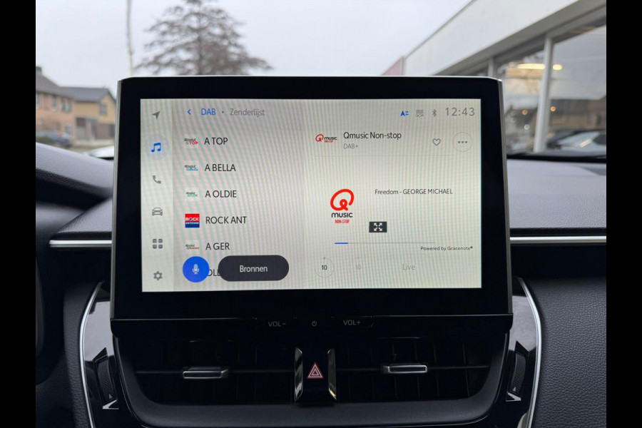 Toyota Corolla Cross 1.8 Hybrid Style | December 2024, Elektrische achterklep, 18 inch, Dodehoekherkenning, Parkeersensoren, Stuurverwarming