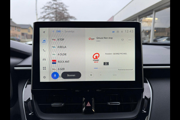 Toyota Corolla Cross 1.8 Hybrid Style | December 2024, Elektrische achterklep, 18 inch, Dodehoekherkenning, Parkeersensoren, Stuurverwarming
