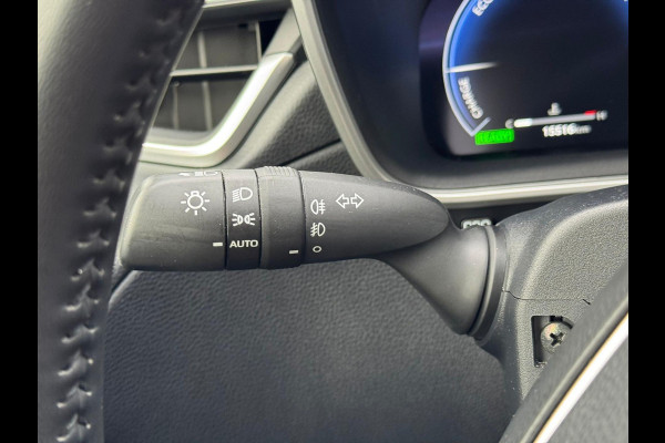 Toyota Corolla Cross 1.8 Hybrid Style | December 2024, Elektrische achterklep, 18 inch, Dodehoekherkenning, Parkeersensoren, Stuurverwarming