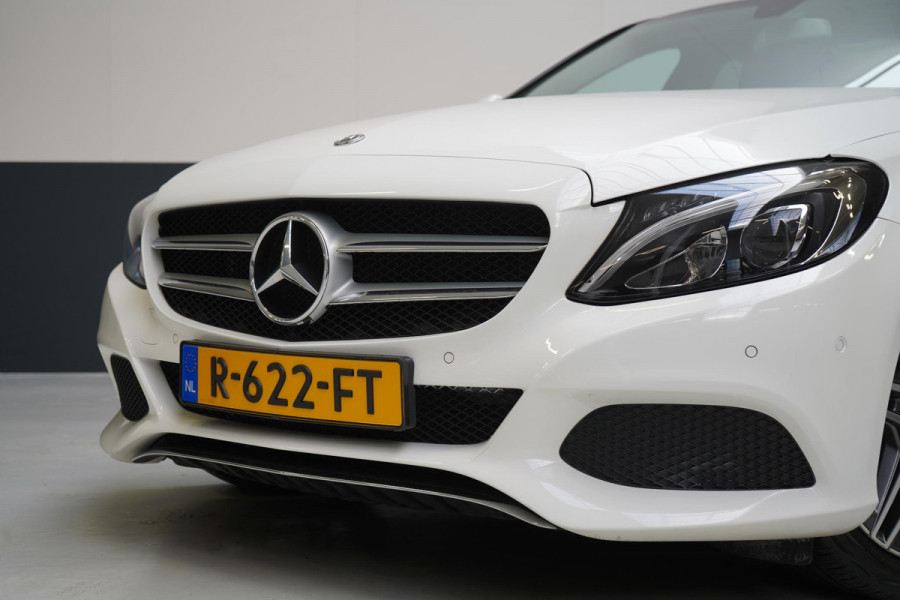 Mercedes-Benz C-Klasse 250 Premium Plus | Panoramadak | Navigatie | Stoelverwarming | Parkeersensoren