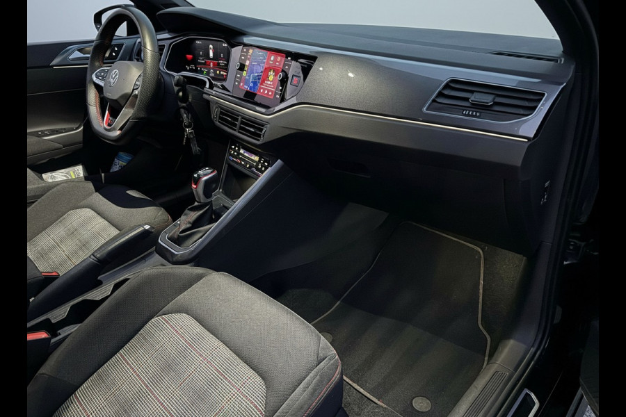 Volkswagen Polo 2.0 TSI GTI TSI 210PK DSG GTI-SPORT IQ-LIGHT/PDC/CARPLAY FABRIEKS GARANTIE