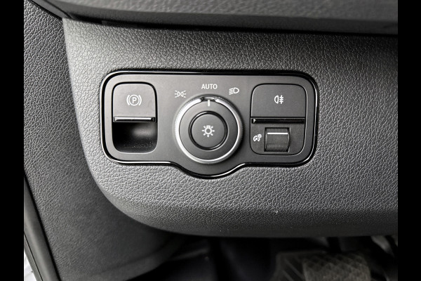 Mercedes-Benz Sprinter 319 1.9 Pro L2H1 3500kg trekhaak Distronic Navigatie Led Stoelverwarming Comfortstoel Betimmering