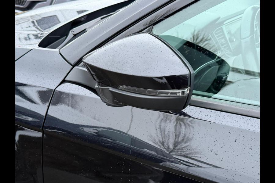 Volkswagen T-Roc 1.5 TSI Sport Business R BLACK EDITION