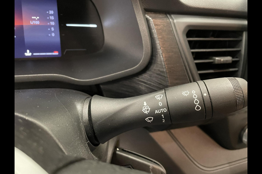 Renault Trafic 2.0 DCi 150pk T30 L2H1 Advance Navigatie Airco Lichtmetalen velgen Betimmering Trekhaak Camera Parkeer sensoren Dab