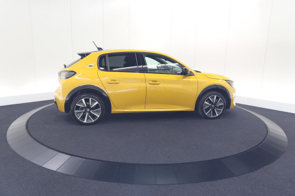 Peugeot e-208 EV GT Pack 50 kWh | Adaptieve Cruise Control | Camera | Alcantara Bekleding | Dodehoekdetectie