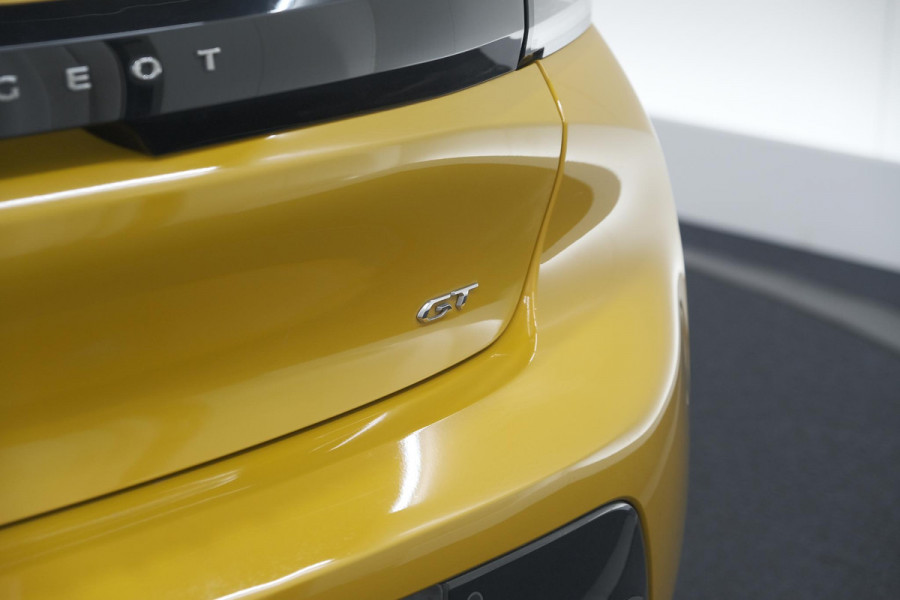 Peugeot e-208 EV GT Pack 50 kWh | Adaptieve Cruise Control | Camera | Alcantara Bekleding | Dodehoekdetectie